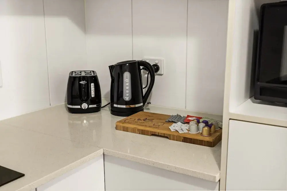 South Brisbane 2BR Apt With Gym & Sauna Access