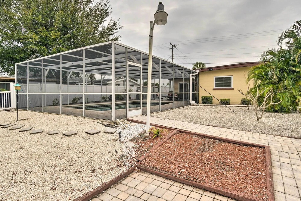 Home w/ Dock, Pool, Kayaks: Walk to Palma Sola Bay