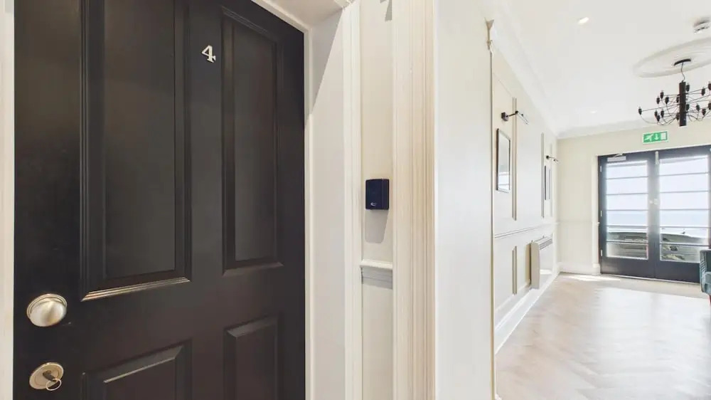 No. 6 Croft House - 1 Bedroom Apartment - Tenby
