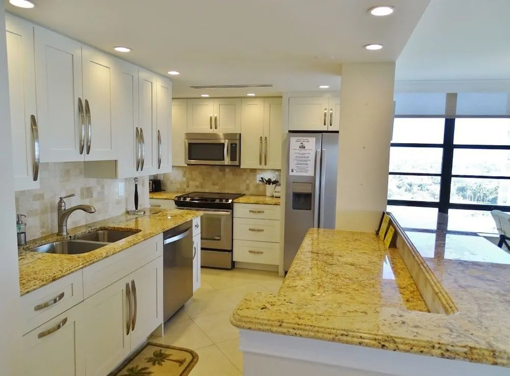 Seaview Condo #7255 2 Bedrooms 2 Bathrooms Condo