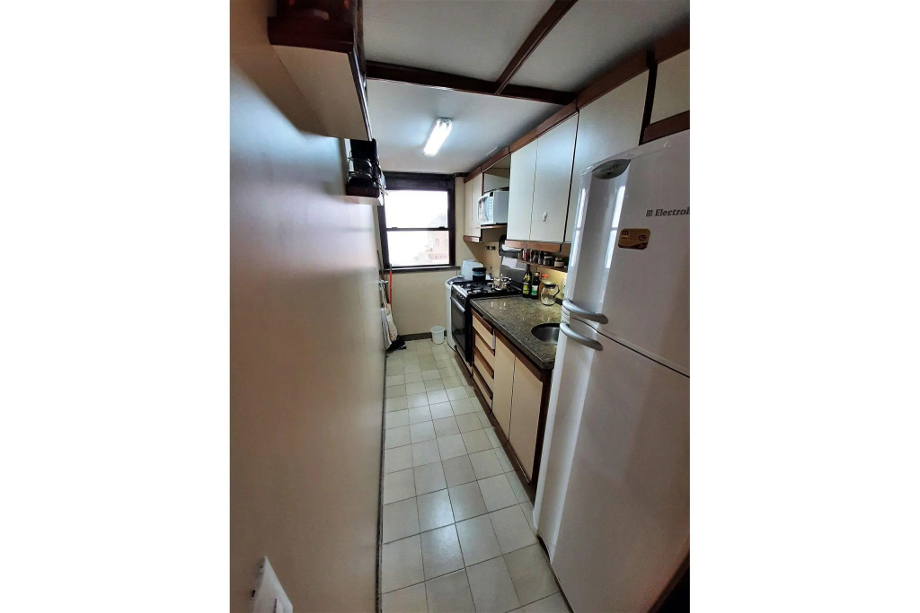 Apartamento Com Serviços Próximo A Praia De Ipanema