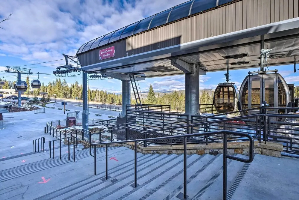 1/4 Mi to Peak 8 Ski Lift: Modern Breck Condo!