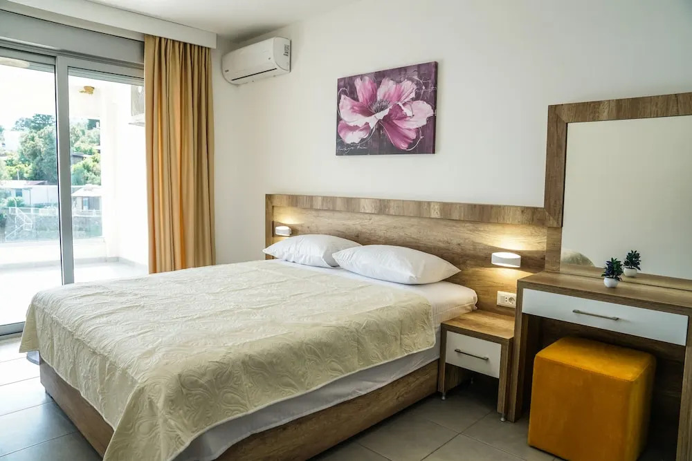 BUZUKU Apartments Liman