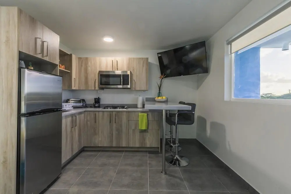 Turibana Plaza Suite 6 w Balcony