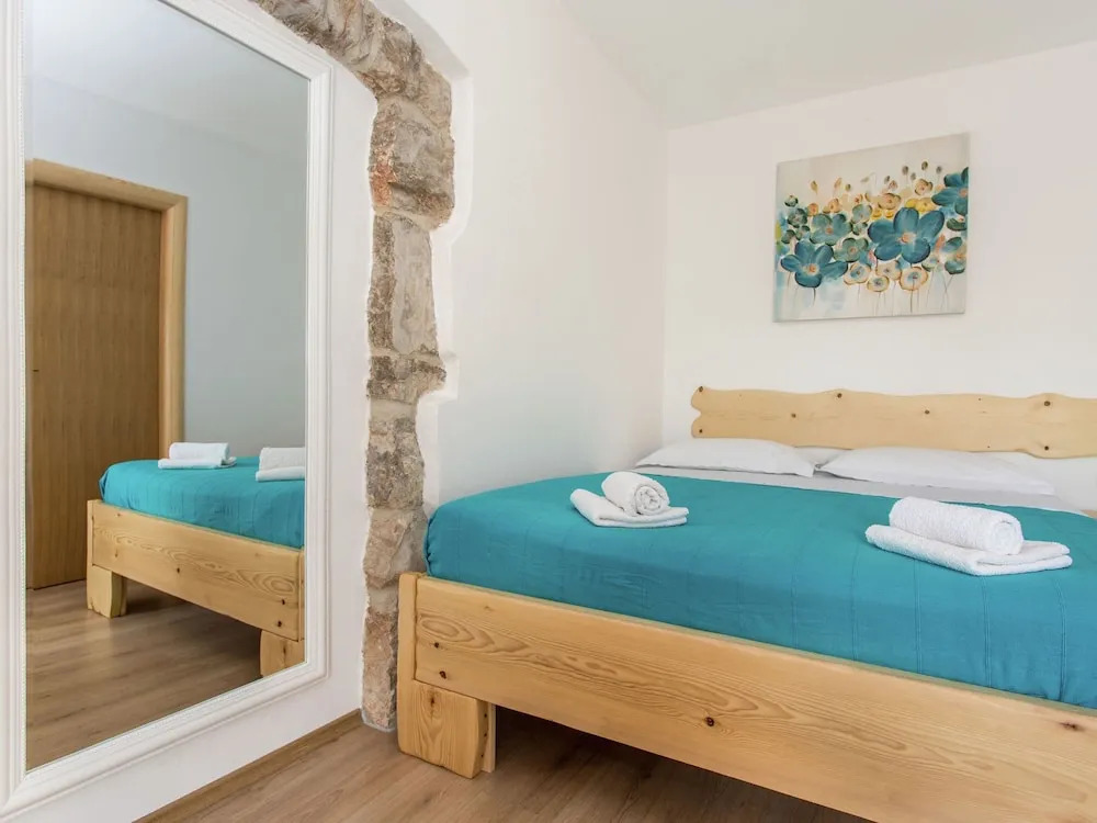 Beautiful, Tasteful Villa in the Village of Milohnici on the Island of Krk, Beach at 3 km