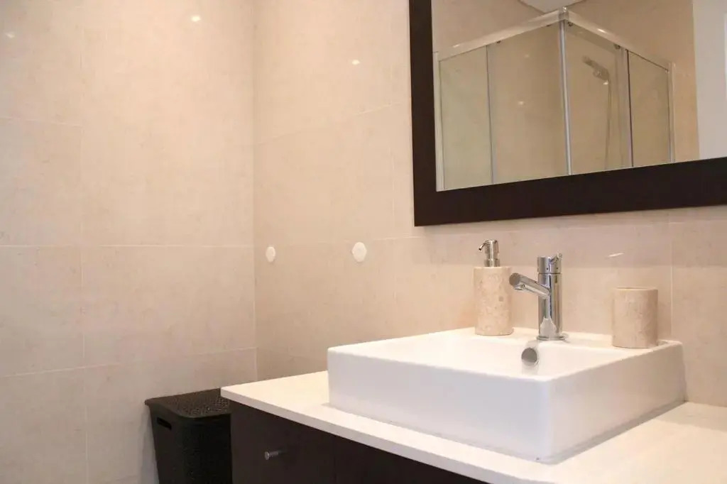 Damaia Apartment