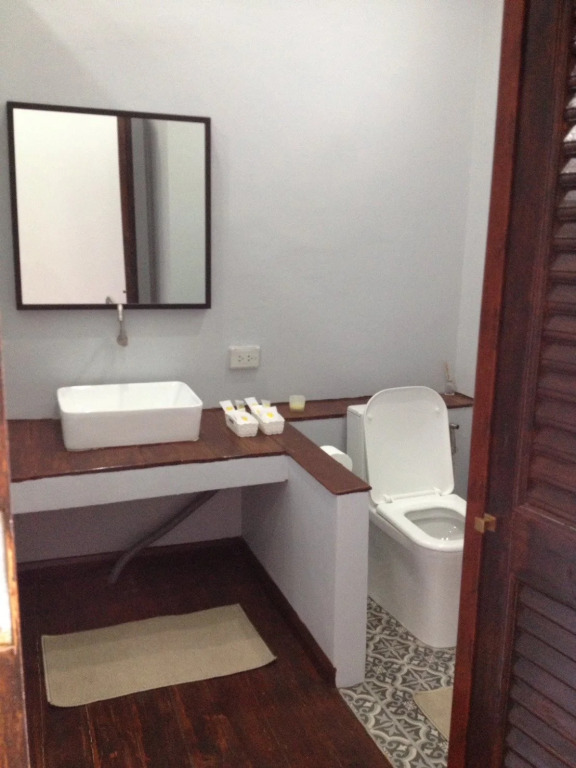 Hush Hub Hotel