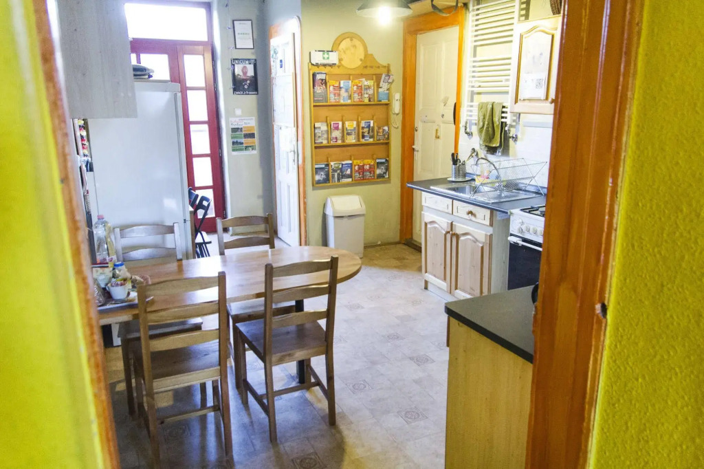 7x24 Central Hostel