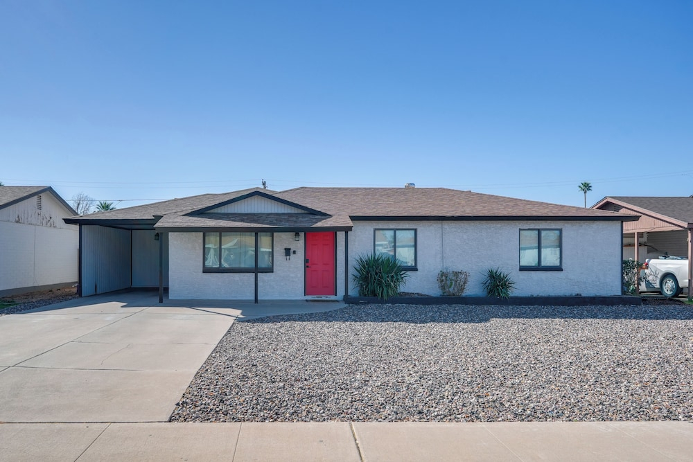 Stylish & Central Mesa Home With Private Pool!