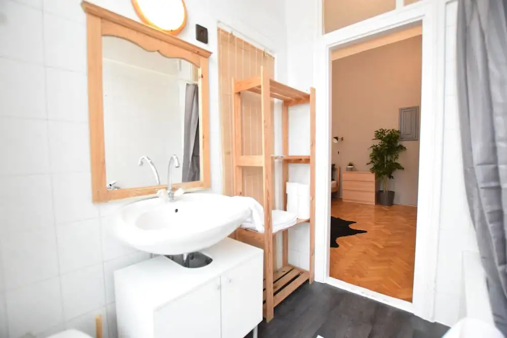 Budget Apartment by Hi5 - Nádor street