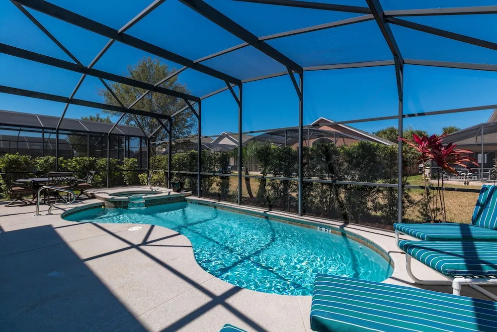Sweet Retreat by VillaDirect