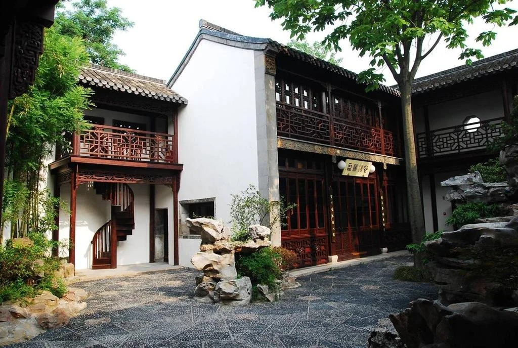 Yangzhou Centre & Residence