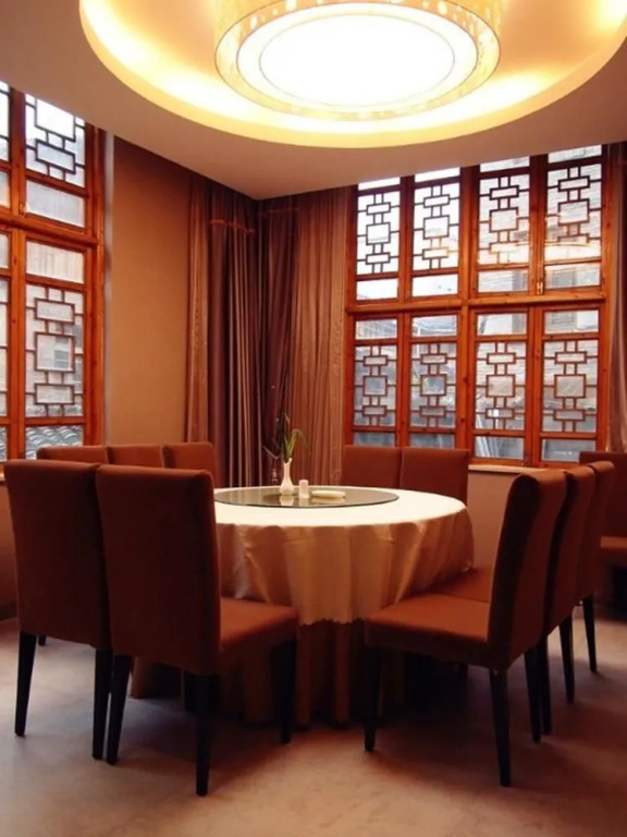 Wuyue Hotel Phoenix Branch
