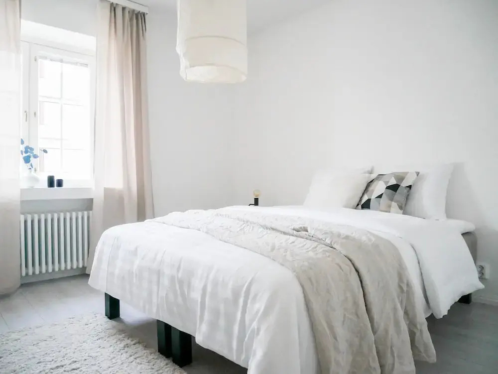 Luminous 2br with free parking & sauna