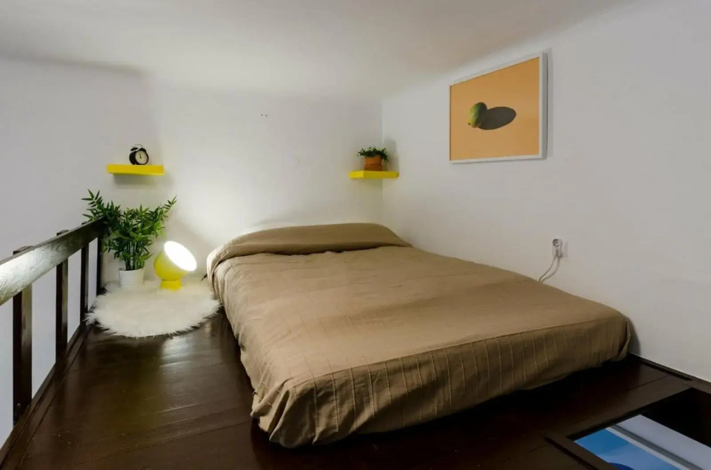 Quiet Cozy Apartment in Party Street e1