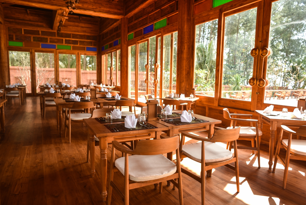 Курортный отель Santhiya Phuket Natai Resort & Spa