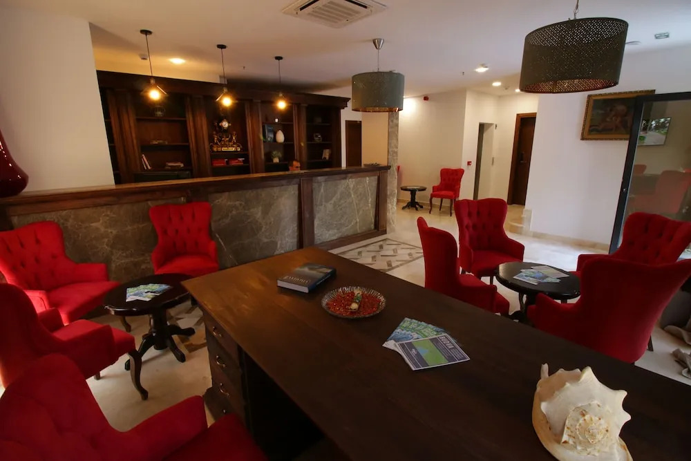 Hotel Plaza Lucice
