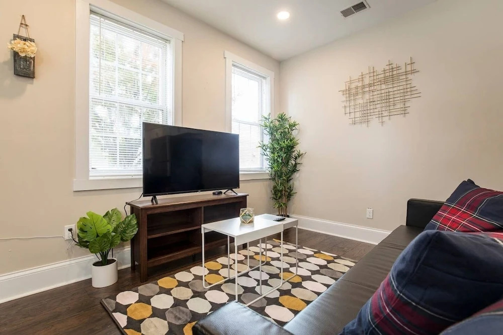 Spacious 3BR House with Cozy Backyard in NULU