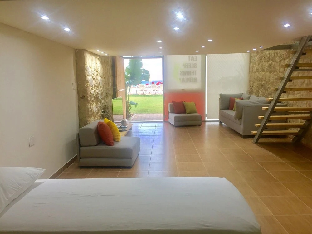 Damour Country Club