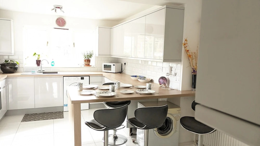 Norwichhouse/ Nearap/ 3bedroom/freep/tv/wifi