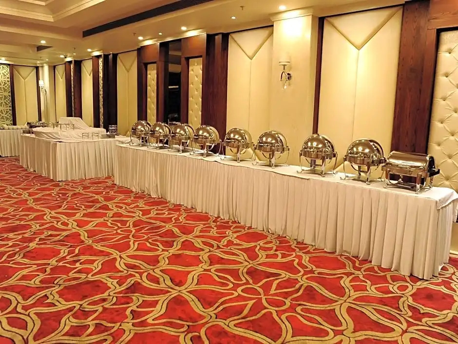 Sarovar Portico Hotel