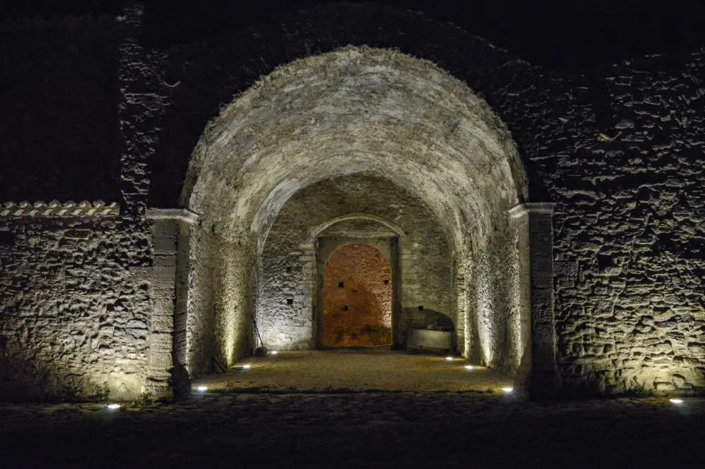 Al palazzo