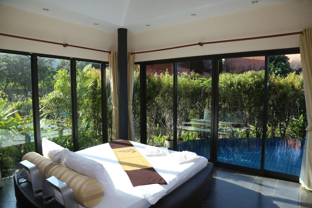 Tha Lane Bay Villas