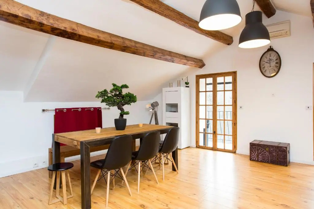 Big loft 107m2, 10min walk to Palais des Festivals
