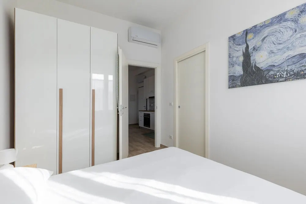 Menganti White Apartment by Wonderful Italy
