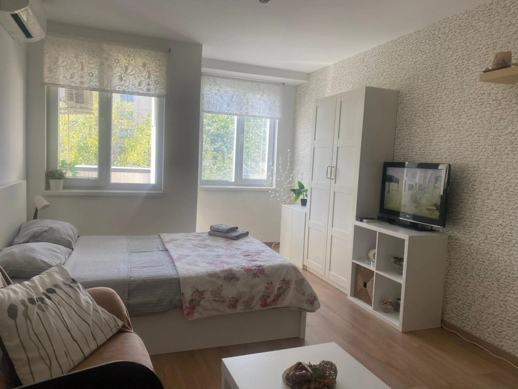 Molly's Apartment