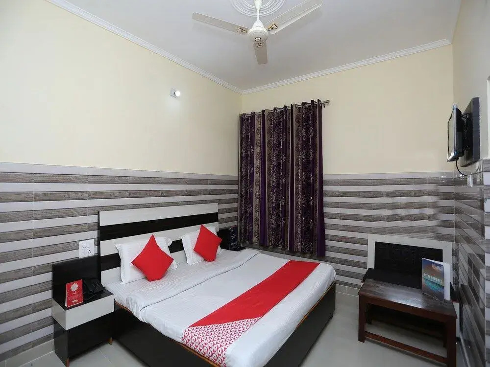 New Sundaram By OYO Rooms