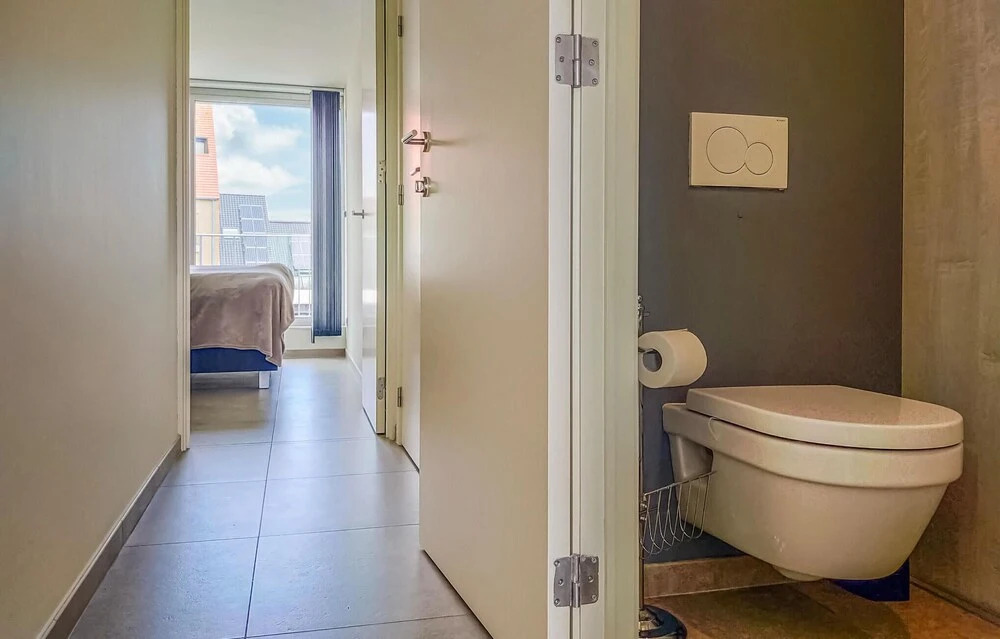 Stunning Apartment in Oostende With Wifi and 2 Bedrooms