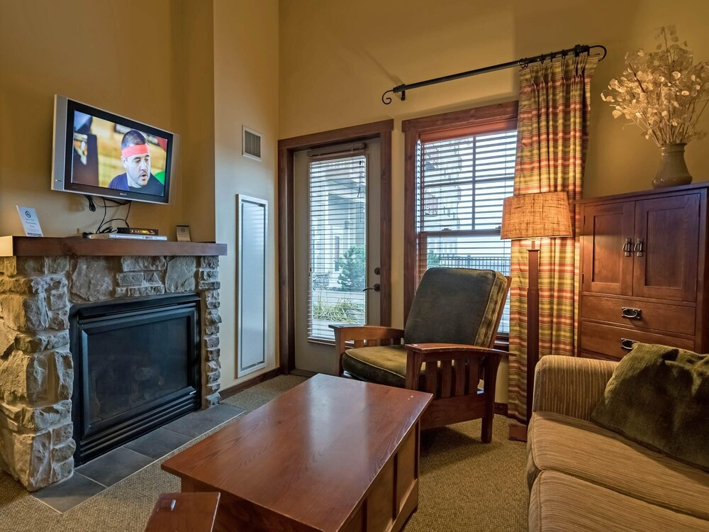 1 Br: Soaring Eagle 109