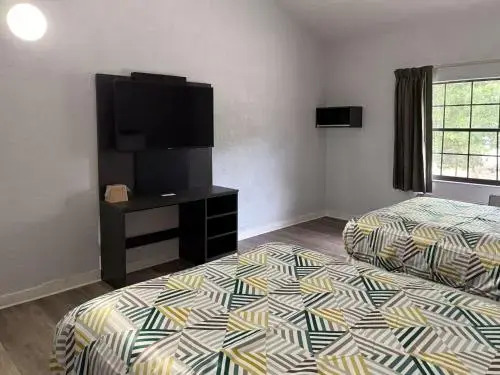 Super 8 Motel - Tallahassee