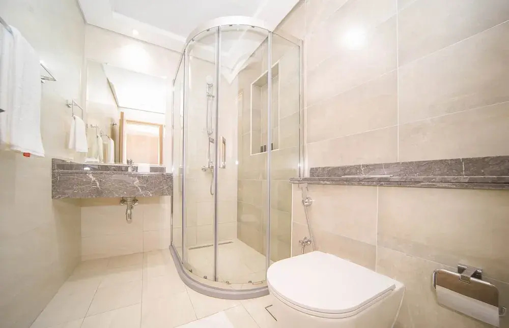 Business Bay 1BR Canal View Rooftop Pool - 360 vacation