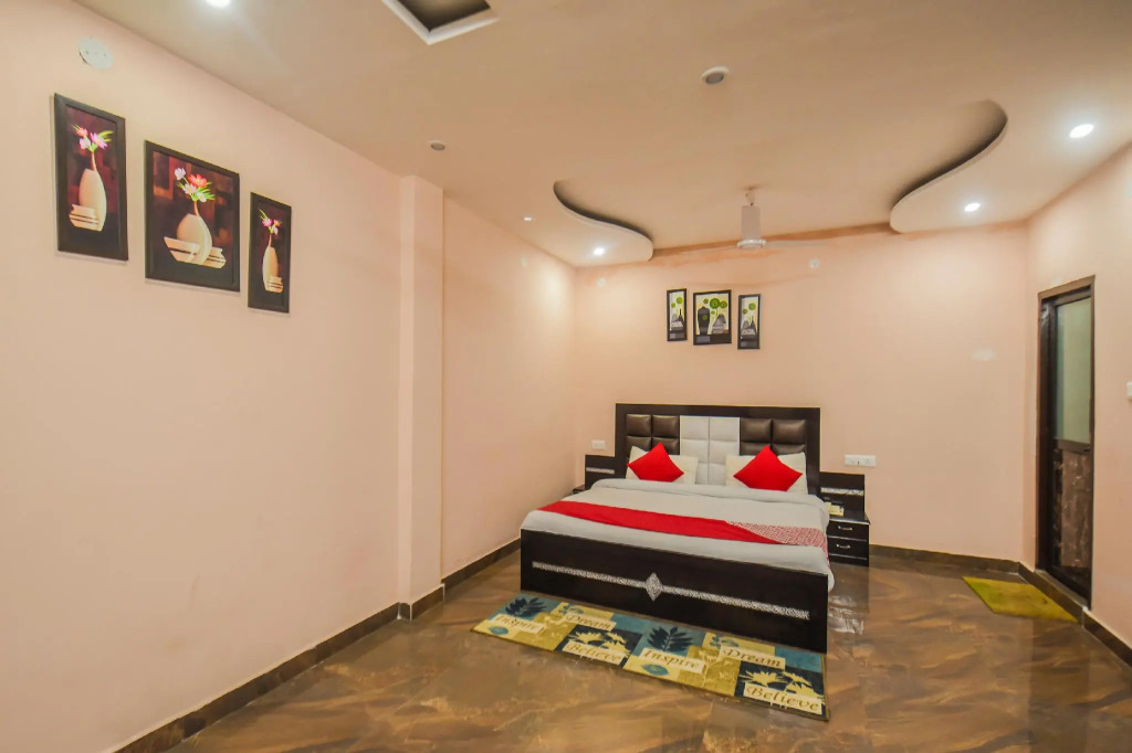 OYO Flagship 13855 Hotel Green Hills