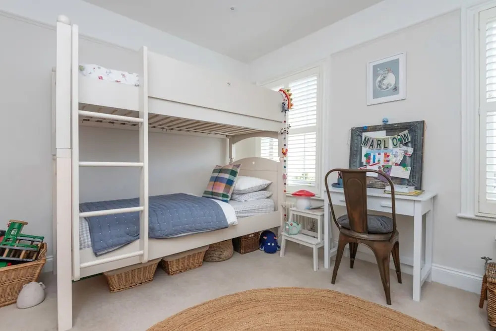 3-bedroom Home in Richmond - Ideal Family Living