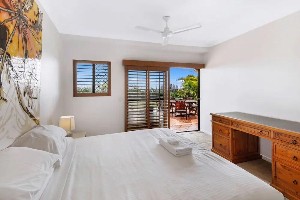 Stunning Ocean Views - Large 3 Bedroom