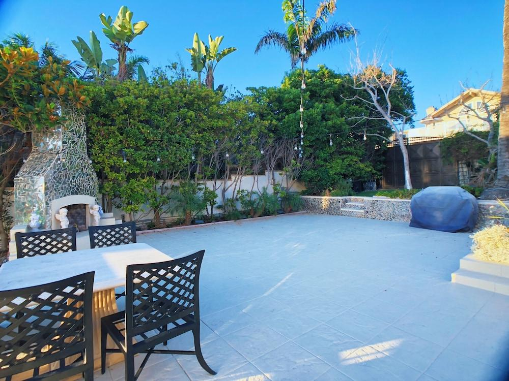 Luxury Beachfront Estate & Private Beach.