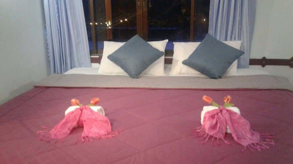 Khaolak Traveller Lodge