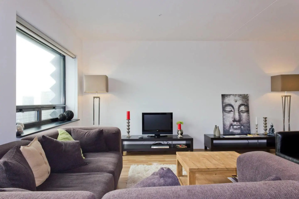 Amazing Apartment on 39th floor 771