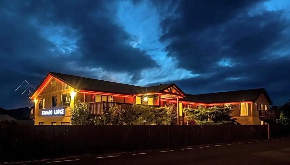Kakapo Lodge