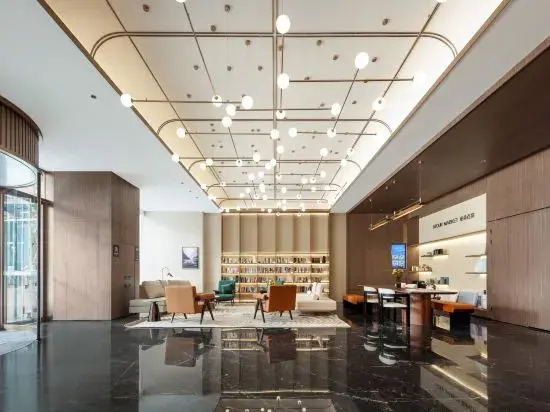 Shiyan DM International  Shanghai Road Atour Hotel