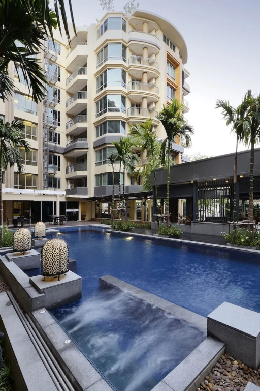Siamese Nanglinchee Residence