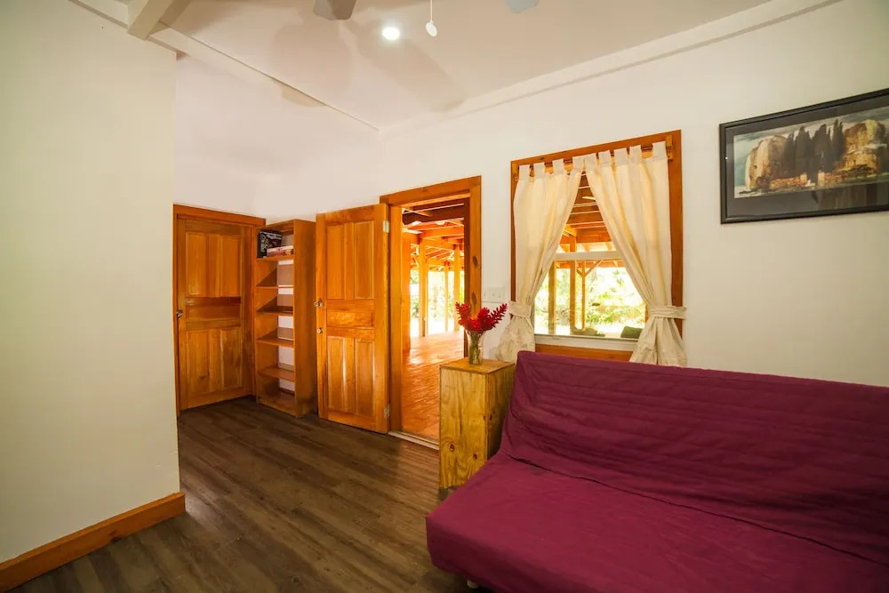 TropicalArts Resort&Studios