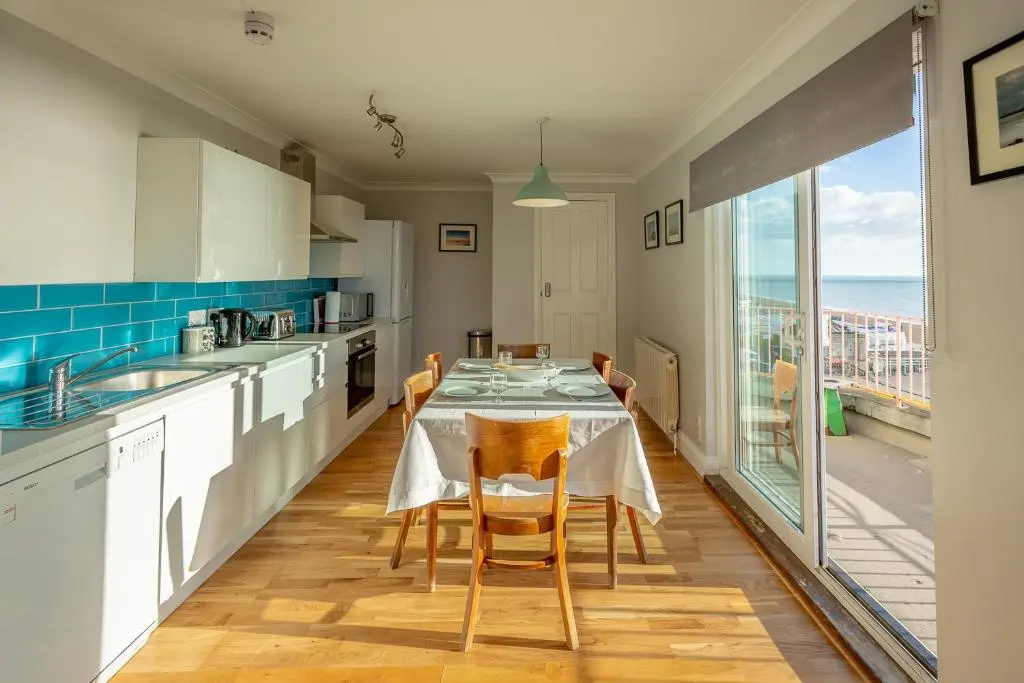 Pier Court Apartments Brighton