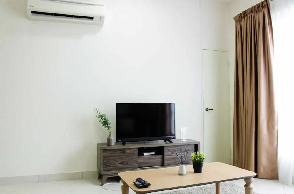 The Crest KLCC @ Penguin Homes
