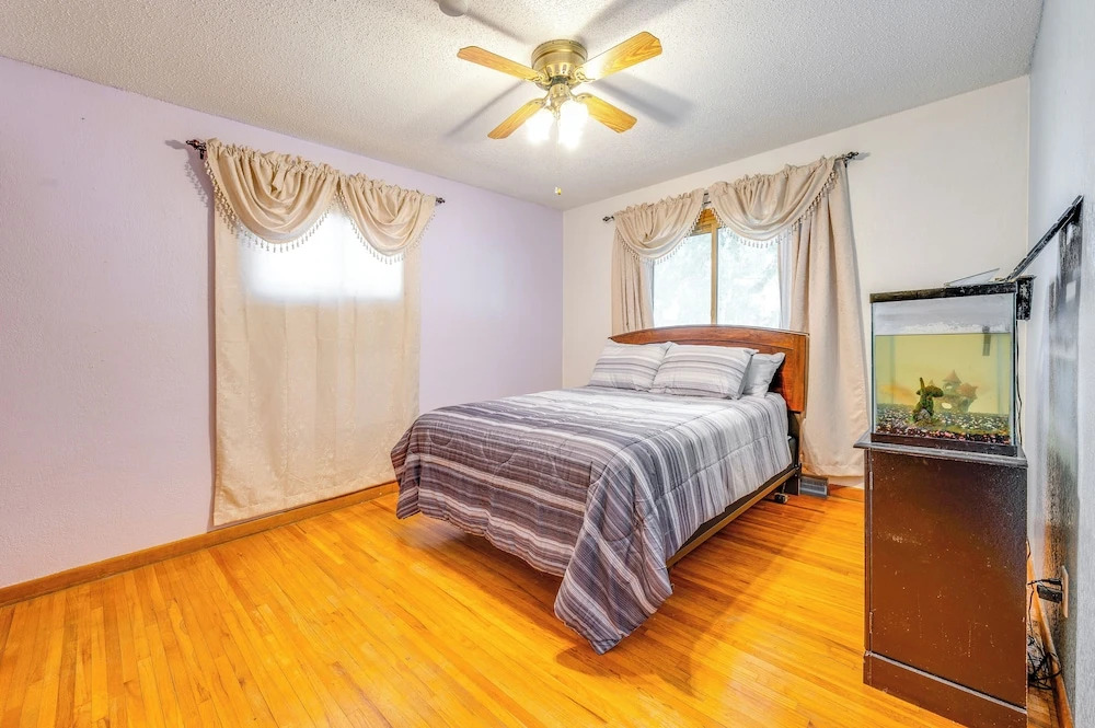 Pet-friendly Waterloo Abode w/ Deck!