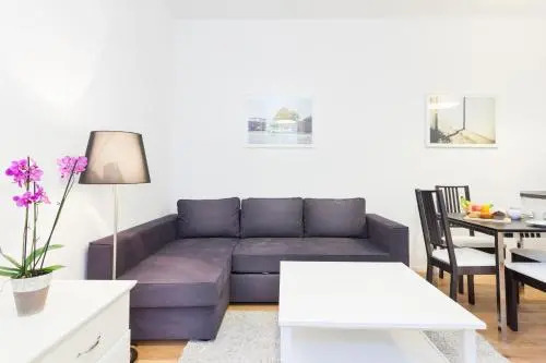 Lofty Torstr Apartments, 4 unique units from 1-3 bedrooms in Mitte, ideal for families & groups, from 2 up to 8 Guests