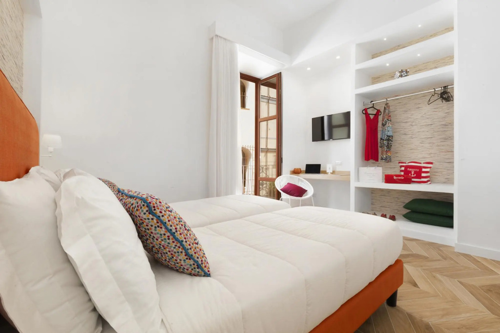 Casa 80 in Sorrento With 3 Bedrooms and 2 Bathrooms